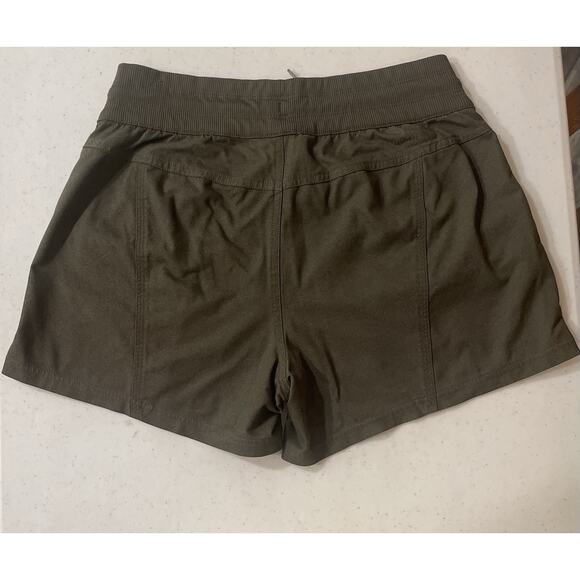 The North Face Shorts Women’s Sz M Green Aphrodite Motion Hiking Jogging Active - Picture 3 of 8